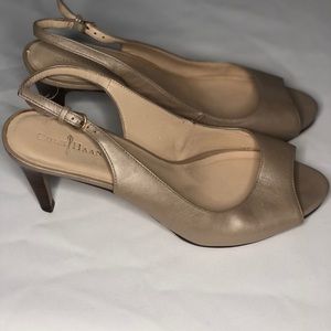 Leather Peep toe slingbacks